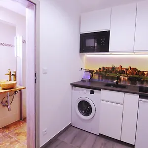  Apartament Cozy On Wielopole Street.